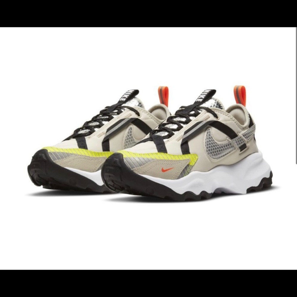 Nike Shoes TC 7900 LX Orewood Brown Sz. 8.5